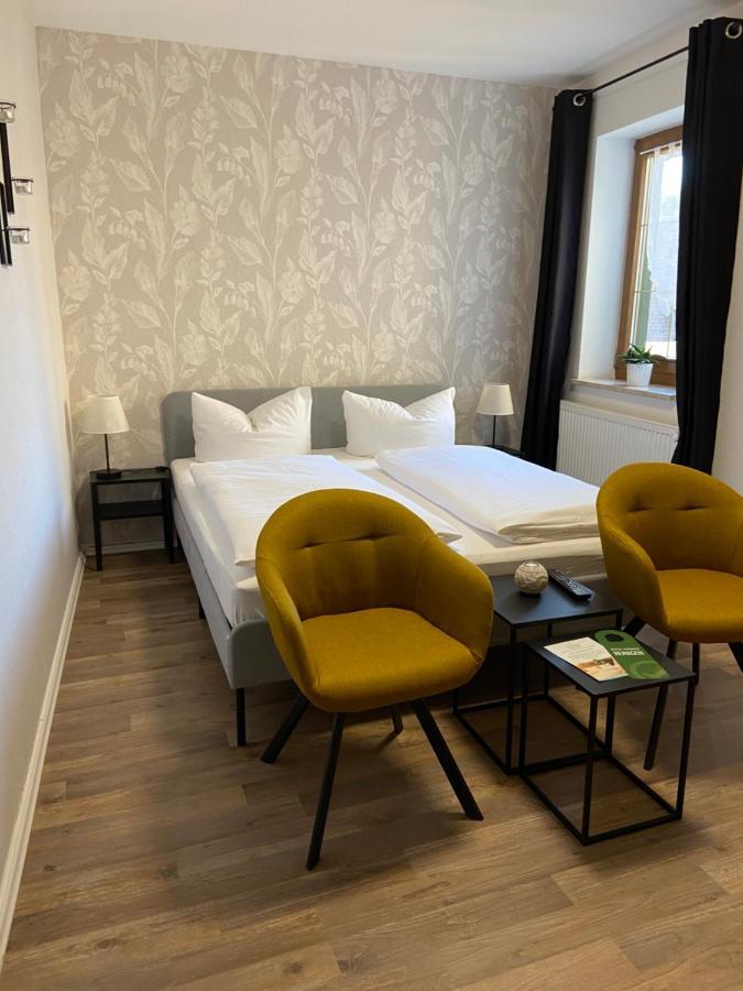 Hotel Garni Zum Rebstock Naumburg  Buitenkant foto