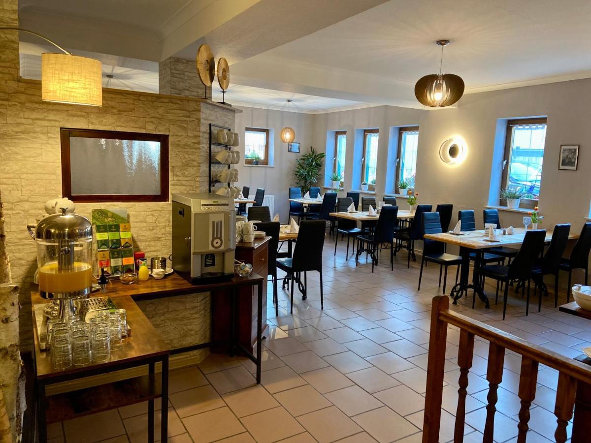 Hotel Garni Zum Rebstock Naumburg  Buitenkant foto