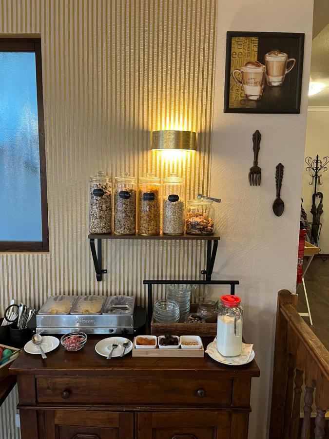 Hotel Garni Zum Rebstock Naumburg  Buitenkant foto