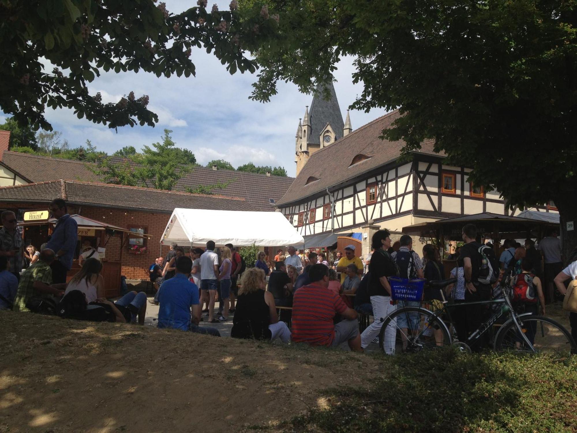 Hotel Garni Zum Rebstock Naumburg  Buitenkant foto