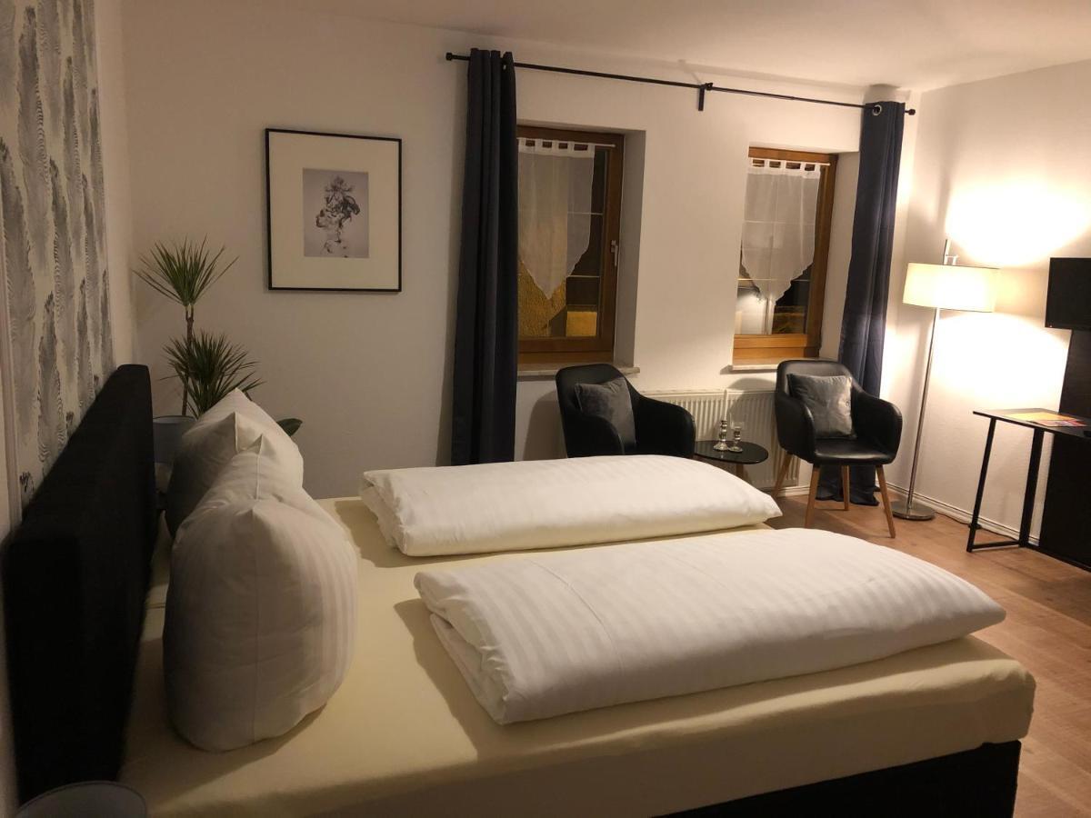 Hotel Garni Zum Rebstock Naumburg  Buitenkant foto