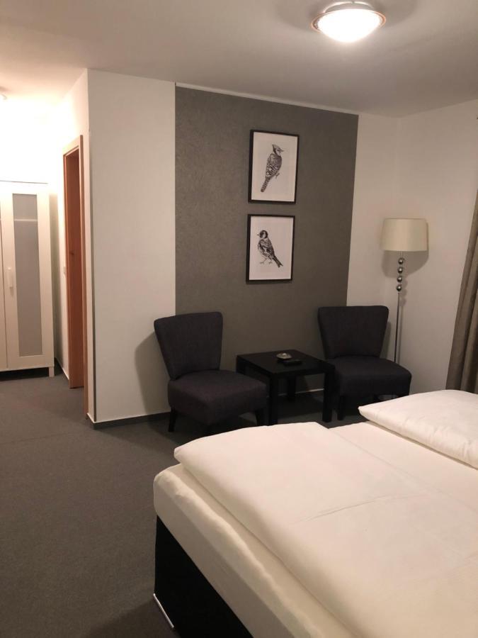 Hotel Garni Zum Rebstock Naumburg  Buitenkant foto